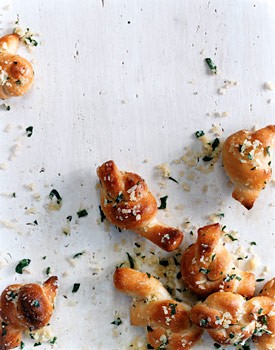 Garlic knots