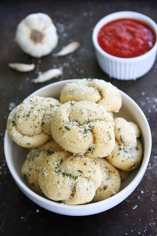 Garlic knots