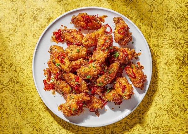 Garlic-lemon grass chicken wings