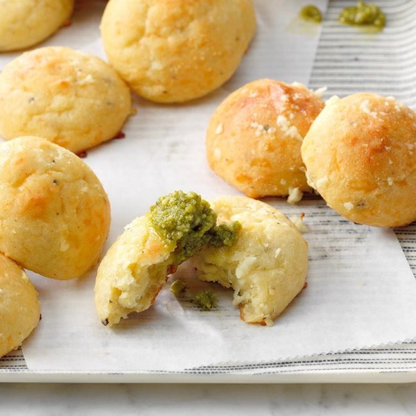 Garlic mozzarella bread bites