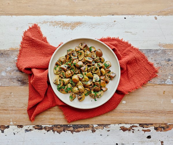 Garlic mushrooms (Funghi trifolati)