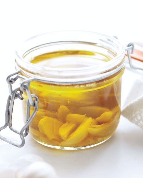 Garlic oil