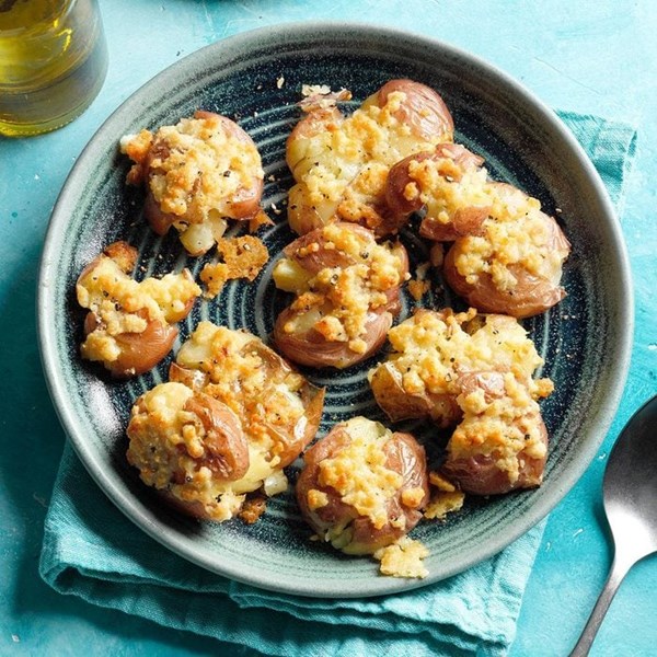 Garlic Parmesan smashed potatoes