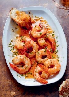 Garlic prawns (Gambas al ajillo)