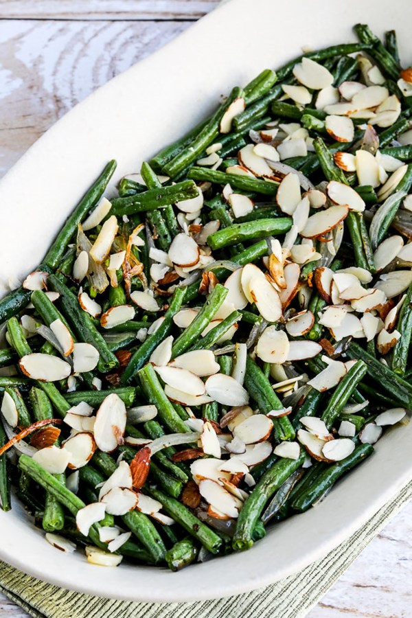 Garlic-roasted green beans with shallots and almonds