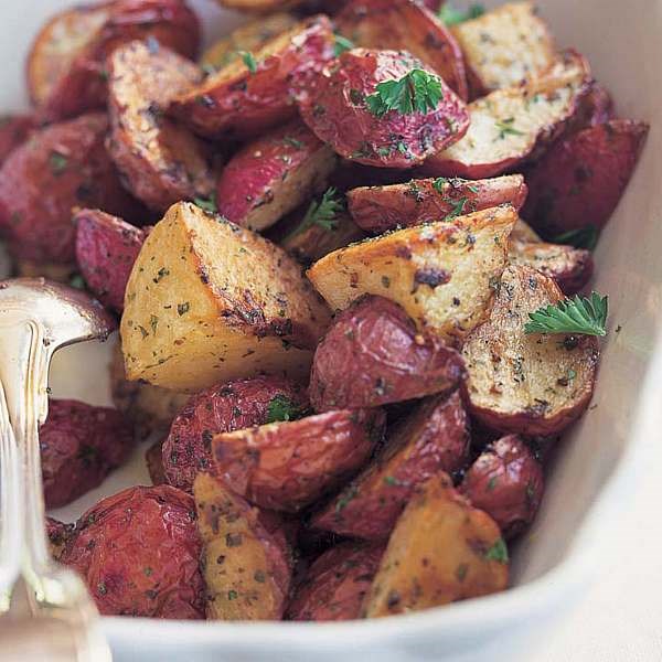 Garlic roasted potatoes