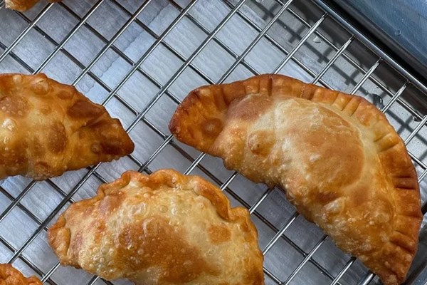 Garlic shrimp empanadas (Empanadillas de camarones al ajillo)