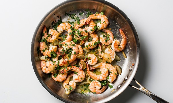 Garlic shrimp (Gambas al ajillo)