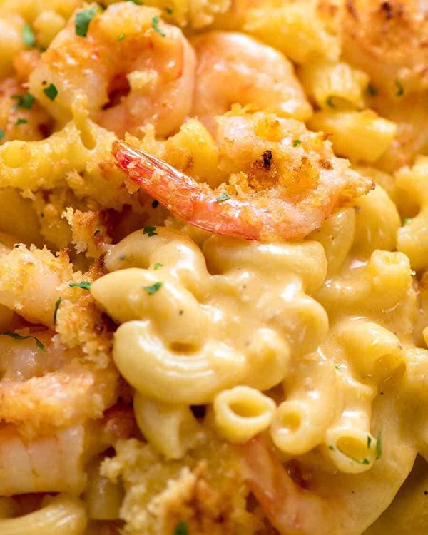 Garlic shrimp mac and cheese