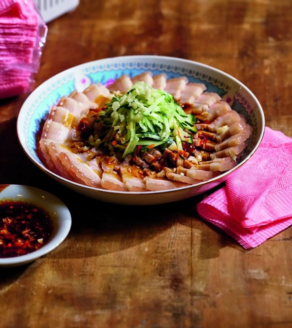 Garlic sliced pork (Suan ni bai rou)