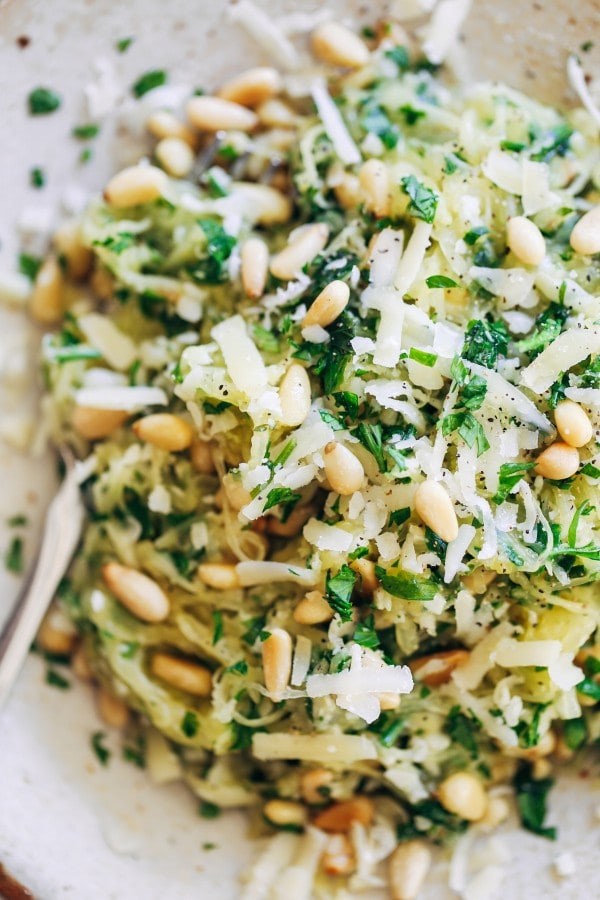 Garlic spaghetti squash with herbs