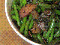 Garlic stems with cured meat Hunan style (Suantai chao Hunan larou / 蒜薹炒湖南臘肉)