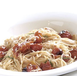 Garlicky angel hair with grape tomatoes
