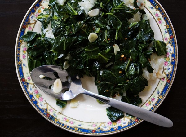 Garlicky collard greens