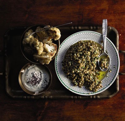 Garlicky lentil salad (Salata adas)