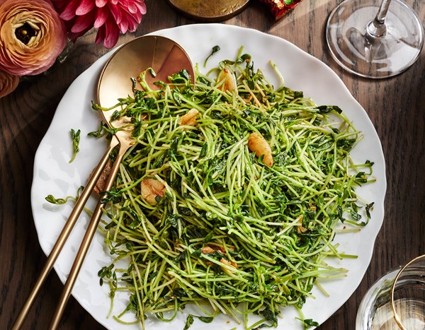 Garlicky stir-fried pea sprouts (Chow dau miu)