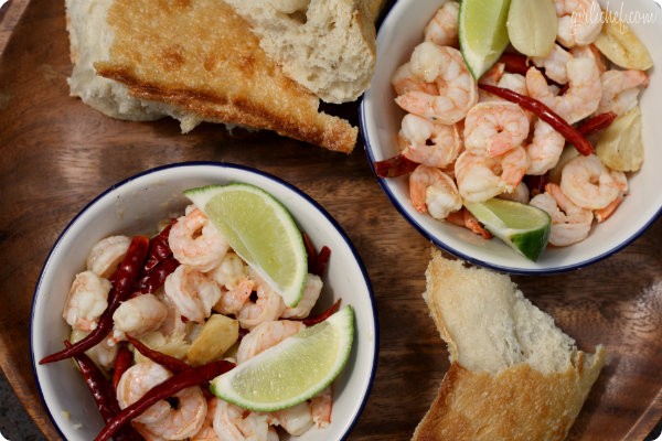 Garlicky stir-fried shrimp (Camarones al ajillo) plus garlic butter enrichment (Ajo preparado)