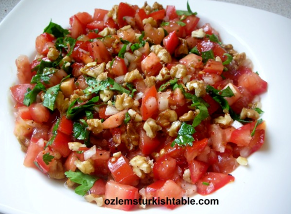 Gavurdagi salad with pomegranate molasses