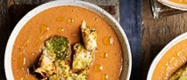 Gazpacho with cheesy pesto croutons