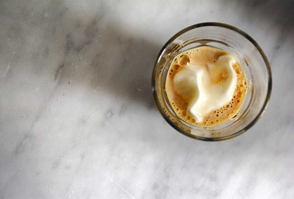 Gelato drowned in coffee (Affogato al caffè)