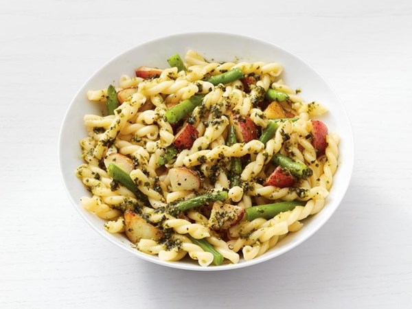 Gemelli with pesto, potatoes and green beans