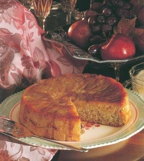 Genoese sponge with apples