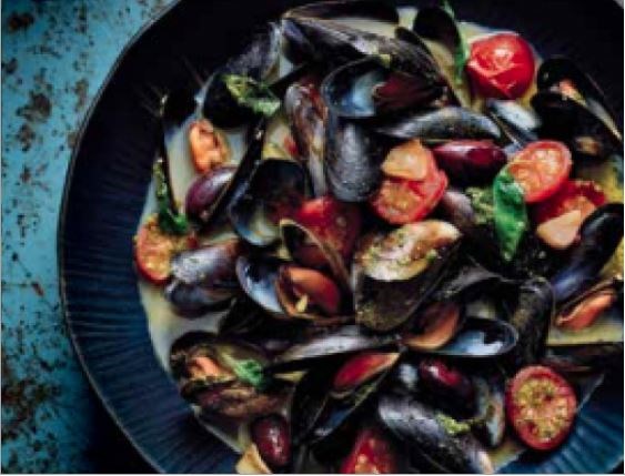 Genovese mussels with pesto and olives (Cozze alla Genovese)