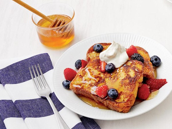 Geoffrey Zakarian’s chamomile French toast