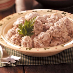 German meatballs and gravy