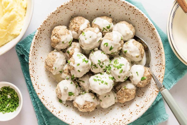 German meatballs in caper cream sauce (Königsberger klopse)