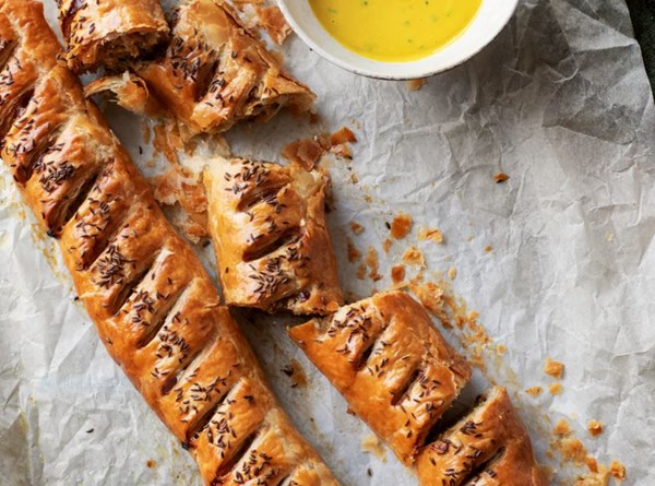 German-style sausage rolls with honey mustard