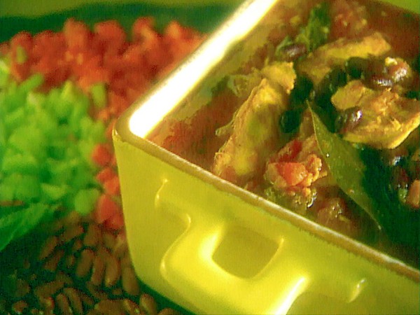 Giada's chicken stew with basil and kidney beans