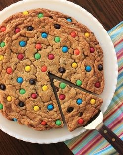 Giant chocolate chip cookie