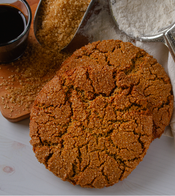 Giant gingersnap