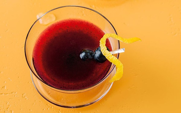 Gin and blueberry cocktail