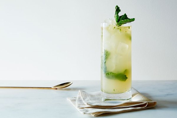 Gin and juice swizzle