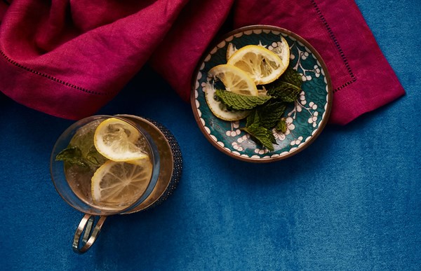 Gin and mint tea cocktail