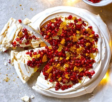 Ginger & pomegranate Pavlova