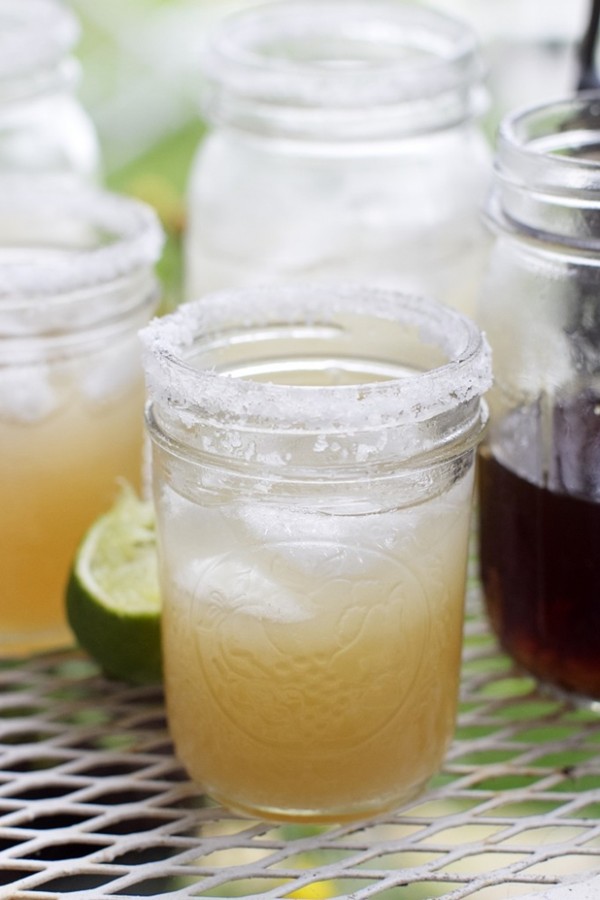 Ginger and black pepper margaritas