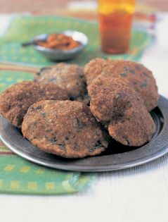 Ginger and cumin puffed bread with spinach