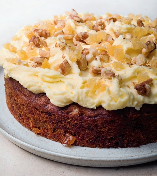 Ginger and walnut carrot cake