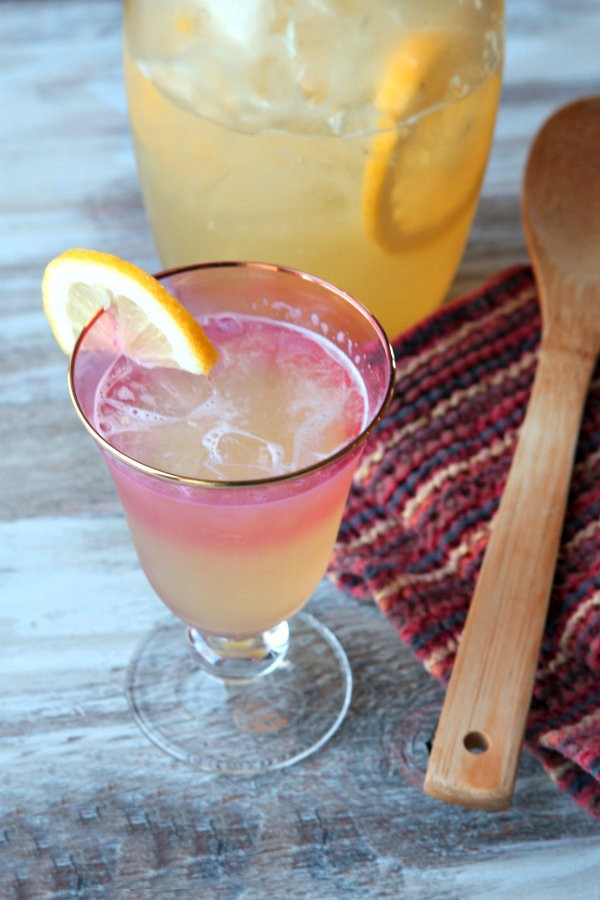 Ginger beer lemonade