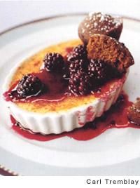 Ginger brûlée with buried blackberries