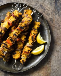 Ginger-curry grilled chicken kebabs