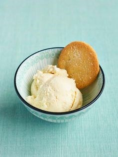 Ginger ice cream