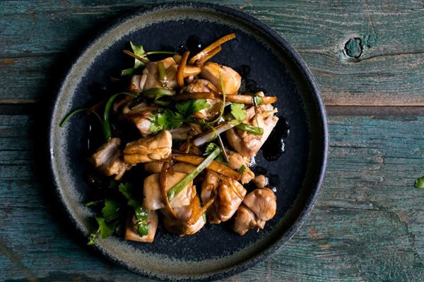 Ginger-scallion chicken [Lan Hing Riggin]
