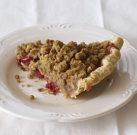 Ginger-spice cranberry-apple streusel pie