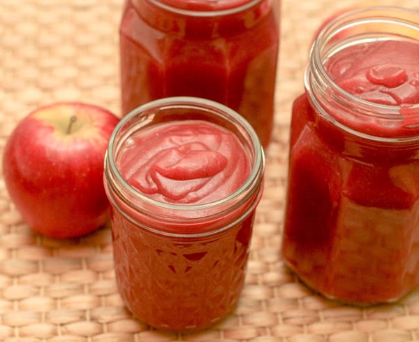 Ginger spiced cranberry-apple butter