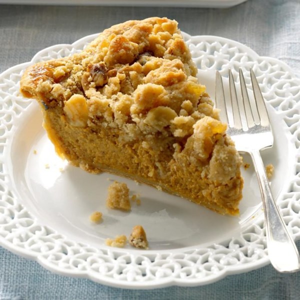 Ginger-streusel pumpkin pie
