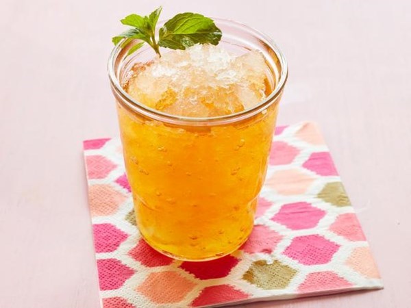 Ginger-sweet tea juleps 